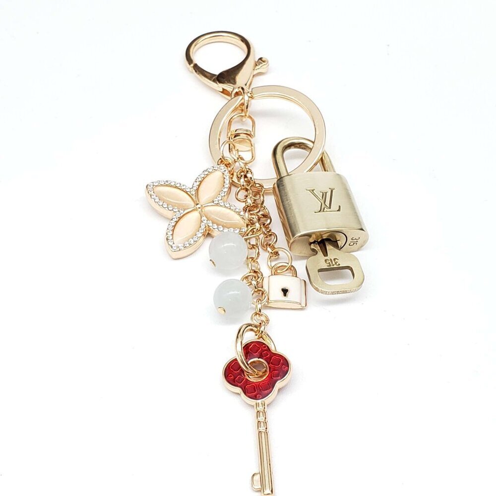 Authentic Louis Vuitton Gold Lock 🔒 Keychain Bag Unbranded Charm LV - Picture 6 of 9